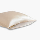 zijden kussensloop champagne zijkant
