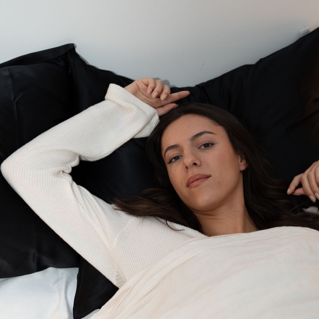 zijden kussensloop voor huid zwart